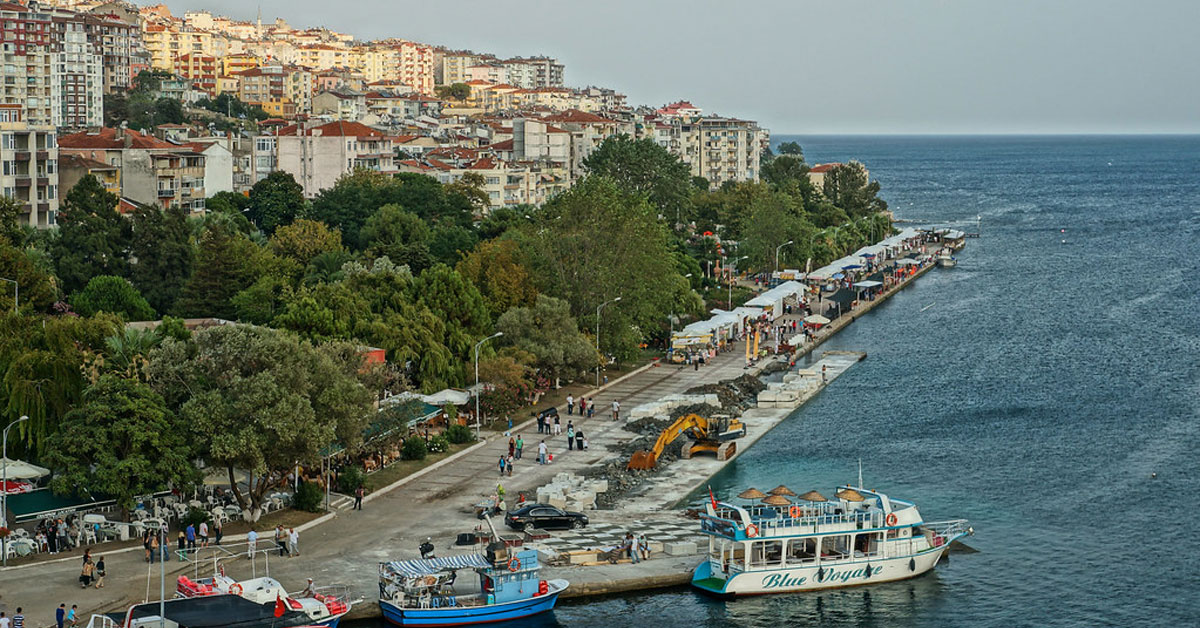 Sinop Aşıklar Caddesi